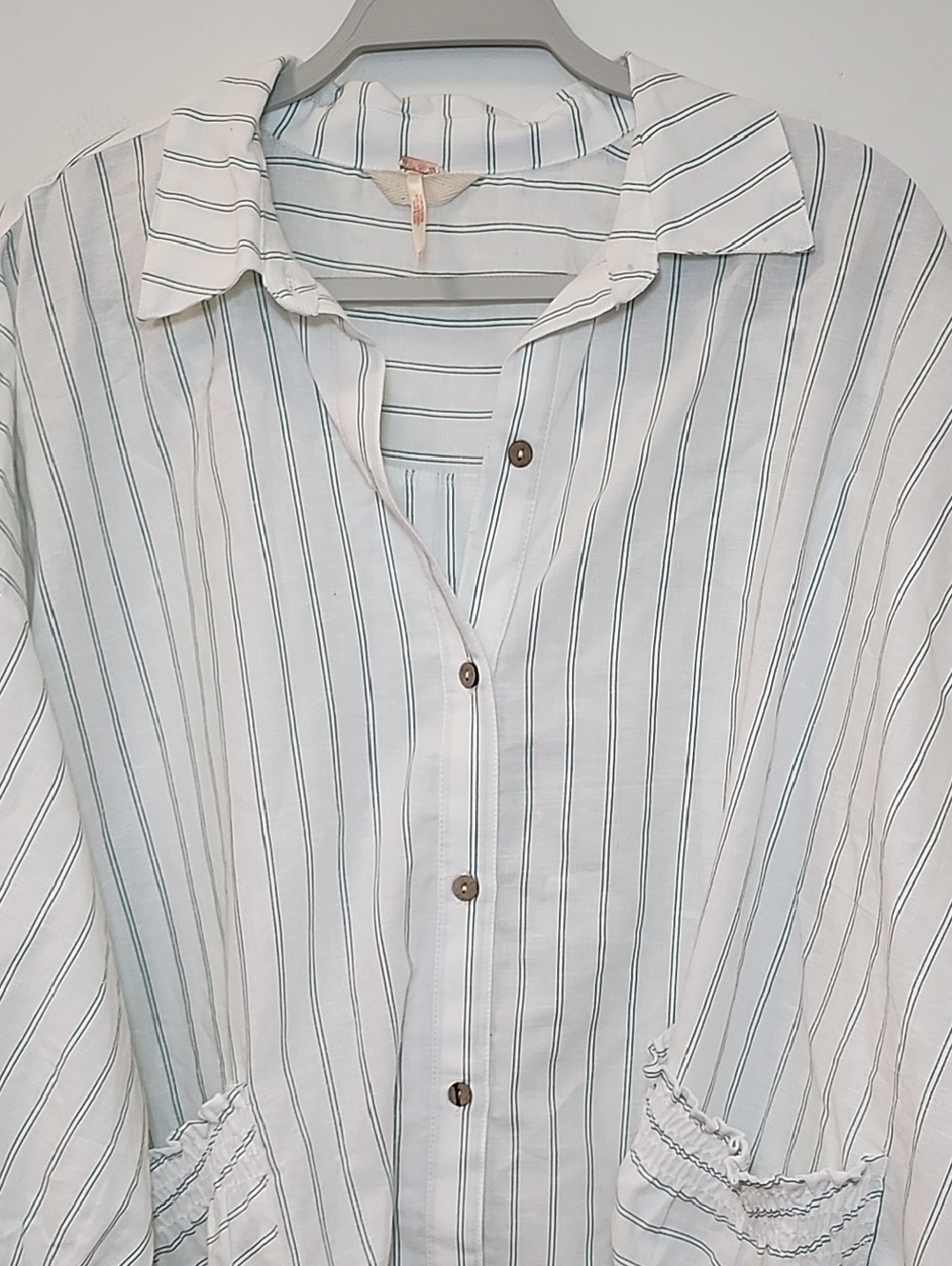 Free People oversized striped button-up shirt Front Pockets Size Meduim - Picture 3 of 16